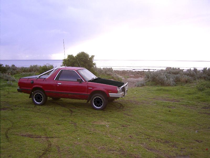 subaru_brumby_blackwheelsandhood.jpg